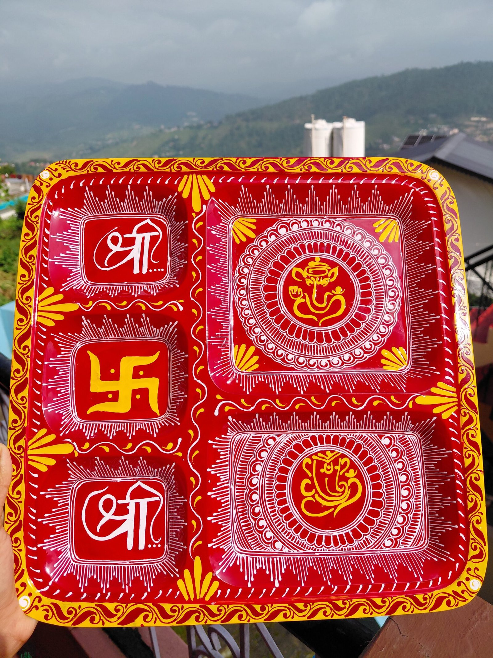 20260829_090253 “पारंपरिक ऐपन टीका थाली – शुभ स्वस्तिक एवं ॐ डिज़ाइन” ❤️ - Image 1