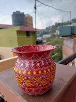 पारंपरिक उत्तराखंडी ऐपण कला से सजा तांबे का लोटा - Image 2